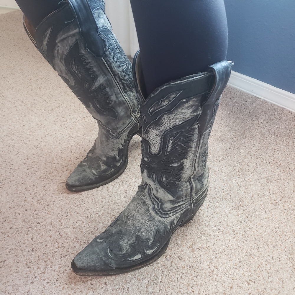 Women’s Distressed Black Western Cowboy Boots